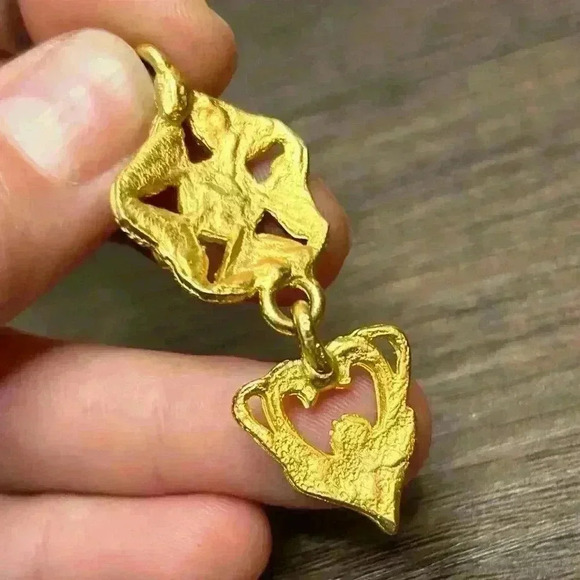 Vintage Golden Pendant - Picture 4 of 4